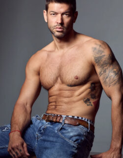 Adam05